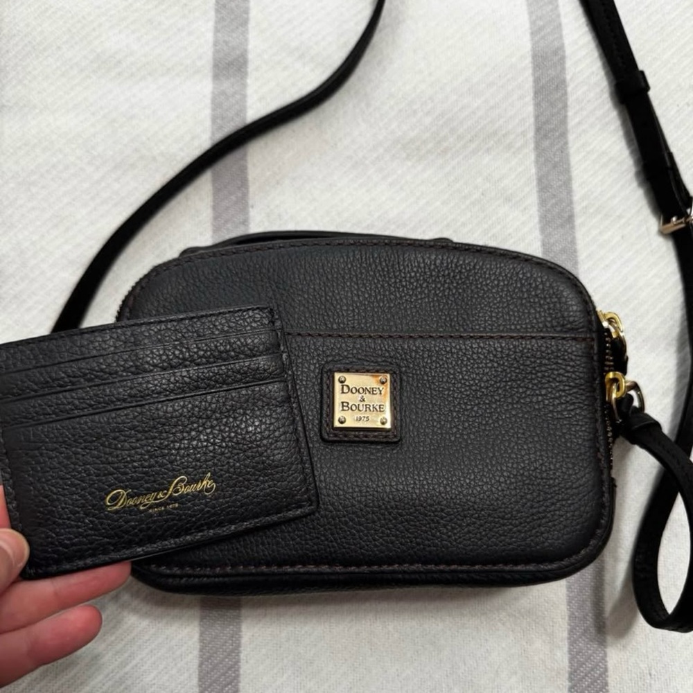Dooney & Bourke black leather crossbody